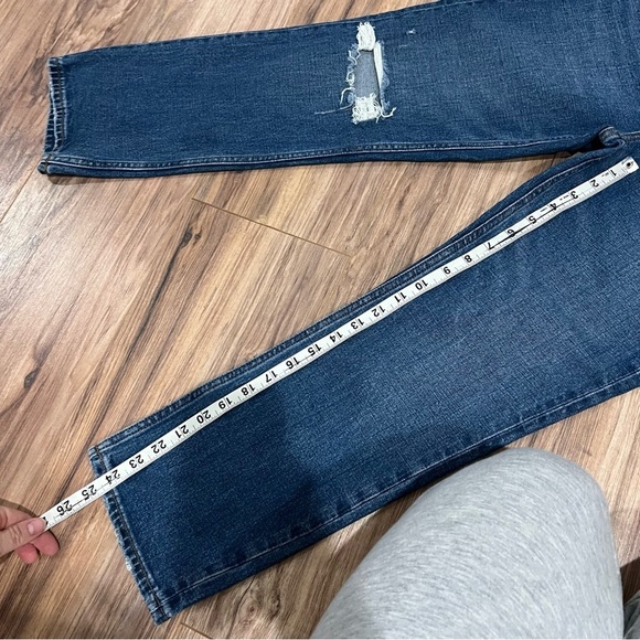 Abercrombie & Fitch Curve Love Ultra High Rise Ank Straight Jean - Picture 5 of 6